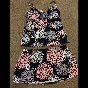 Garnet Hill tankini with skirt bottom, size 12